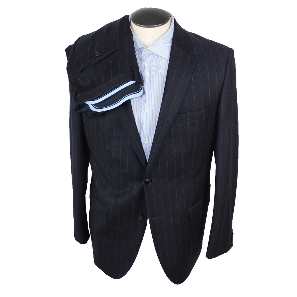 Hugo Boss navy pinstripe suit cashmere wool 42RUS